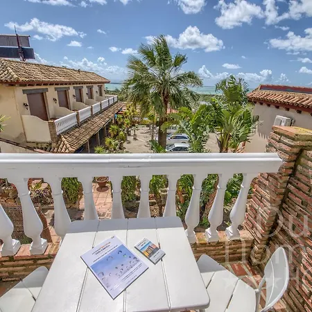 Dulce Nombre - מלון טריפה